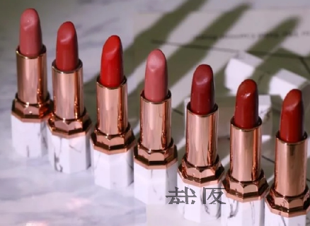 口紅防偽標識查詢（口紅怎樣防偽查詢）